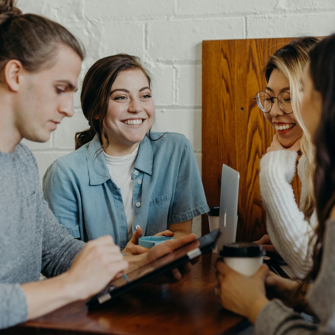 How Consultants Can Leverage AI to Deliver Deeper Insights